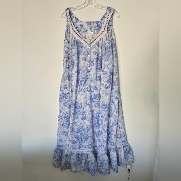 Soft Surroundings Other - Soft Surroundings Blue and White Floral 100% Cotton Nightgown | Size Large